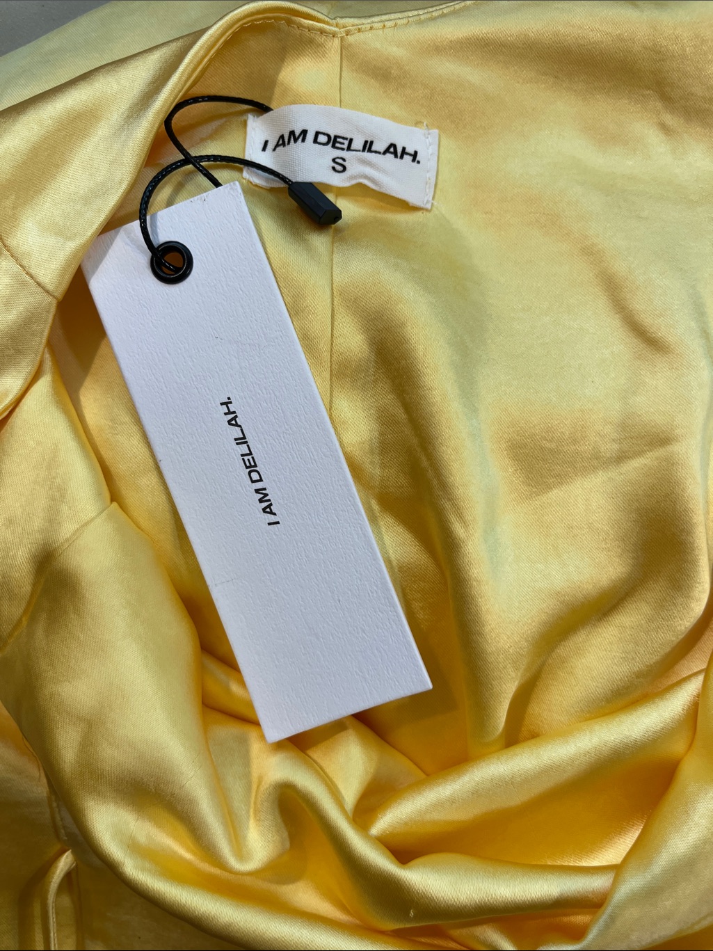 Elegant Yellow Halter Maxi Dress With Deep V — image 5 of 6